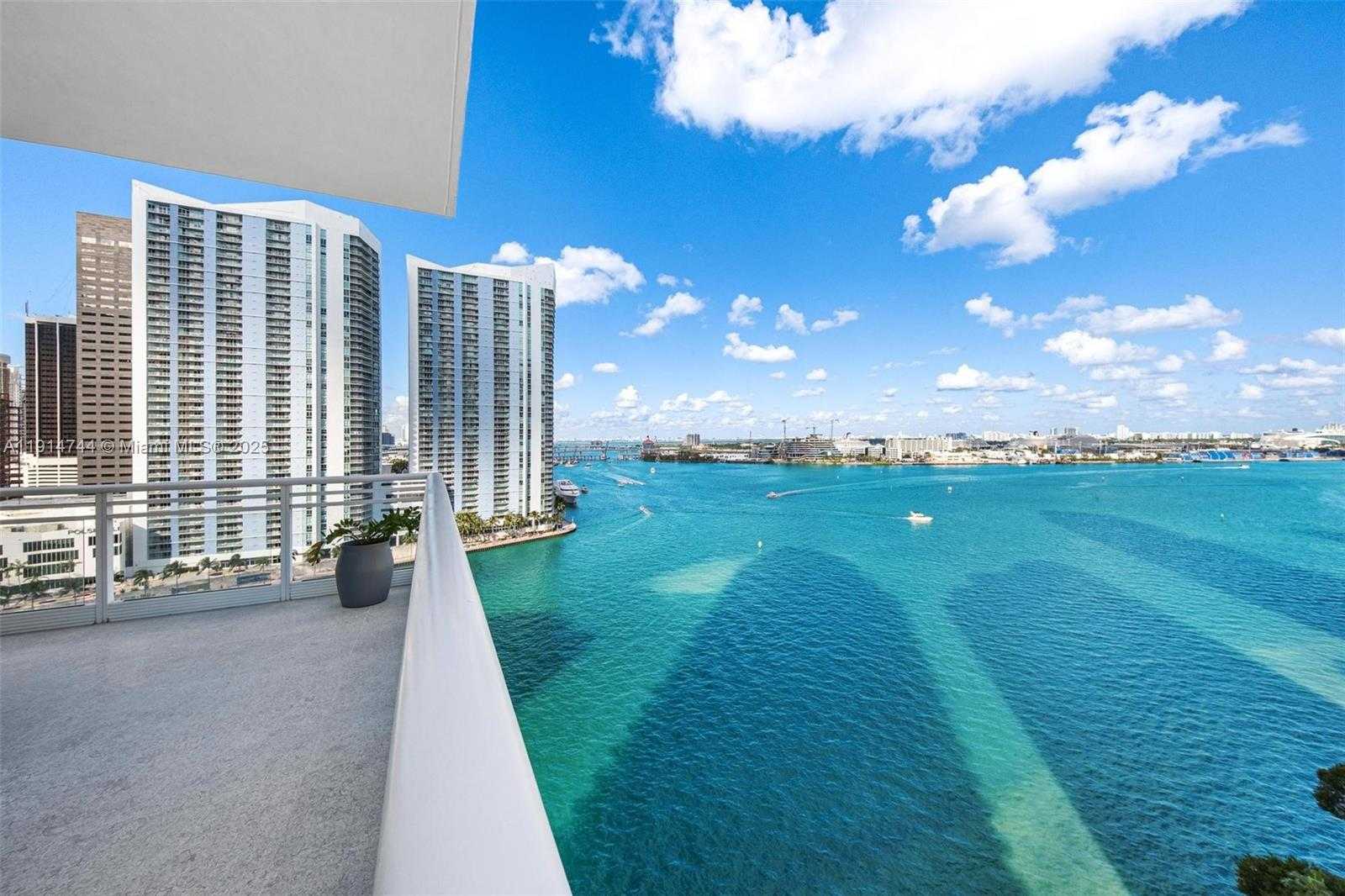 Small Image of 900 BRICKELL KEY BLVD #1403, Miami Number 6