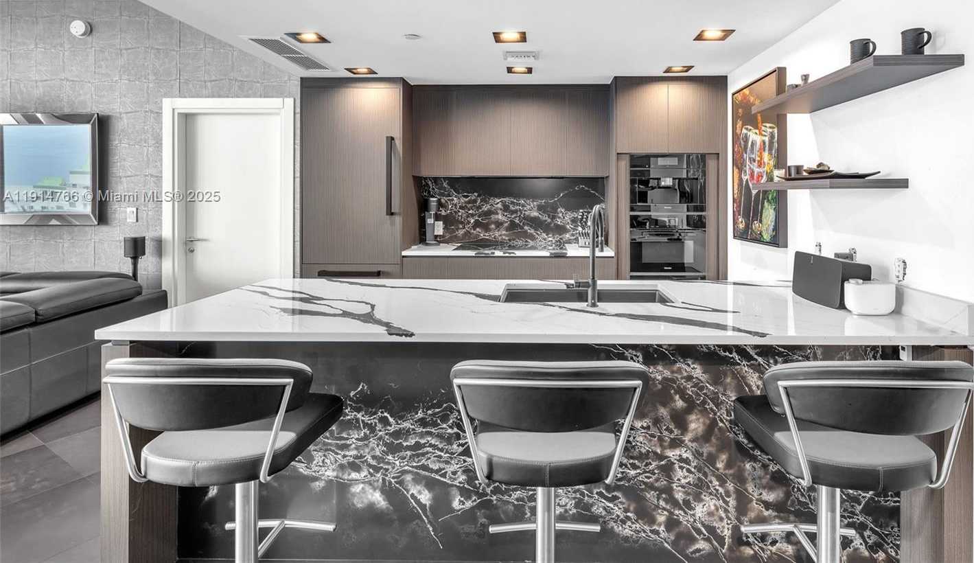 Small Image of 200 BISCAYNE BOULEVARD WAY #4408, Miami Number 10