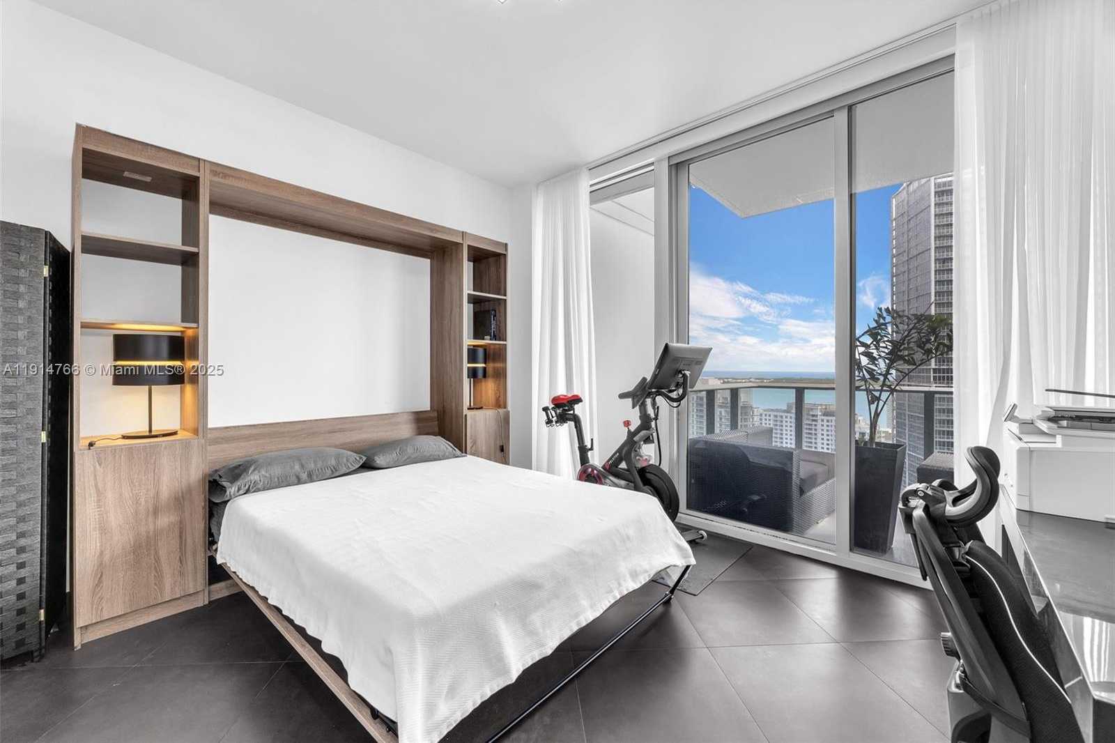 Small Image of 200 BISCAYNE BOULEVARD WAY #4408, Miami Number 21