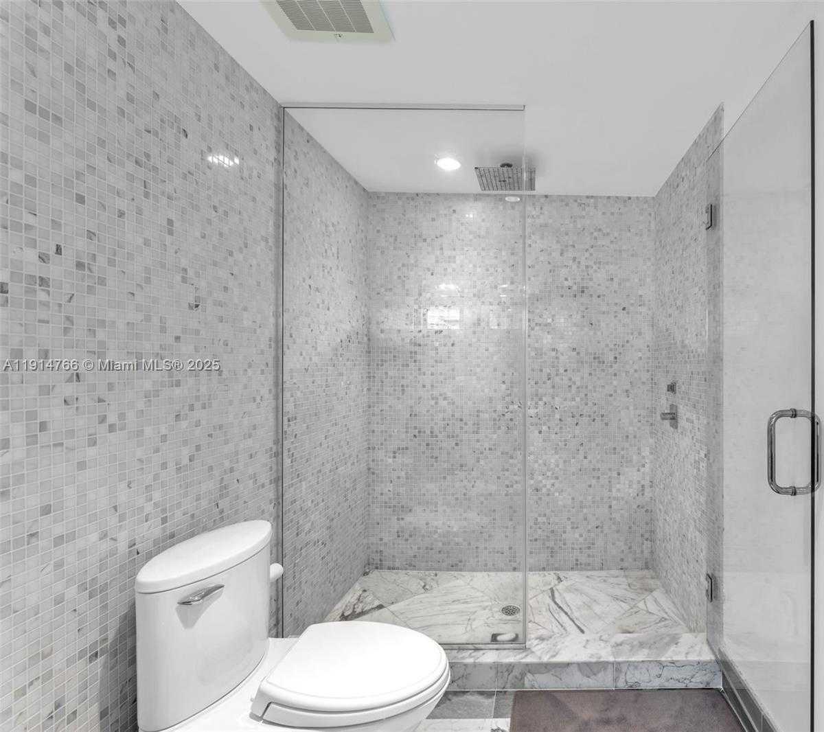 Small Image of 200 BISCAYNE BOULEVARD WAY #4408, Miami Number 22