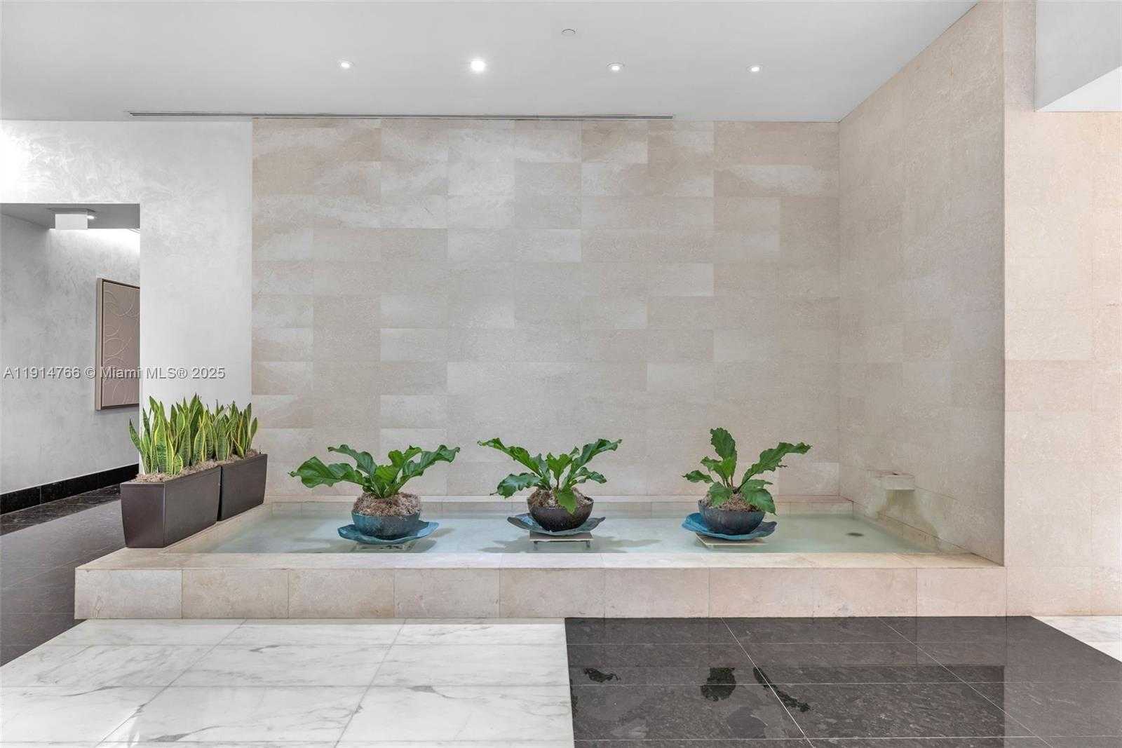 Small Image of 200 BISCAYNE BOULEVARD WAY #4408, Miami Number 30