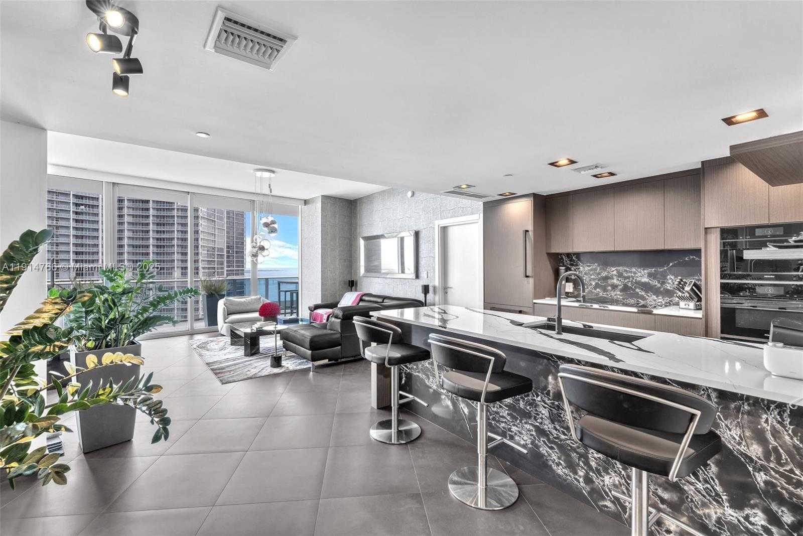 Small Image of 200 BISCAYNE BOULEVARD WAY #4408, Miami Number 9