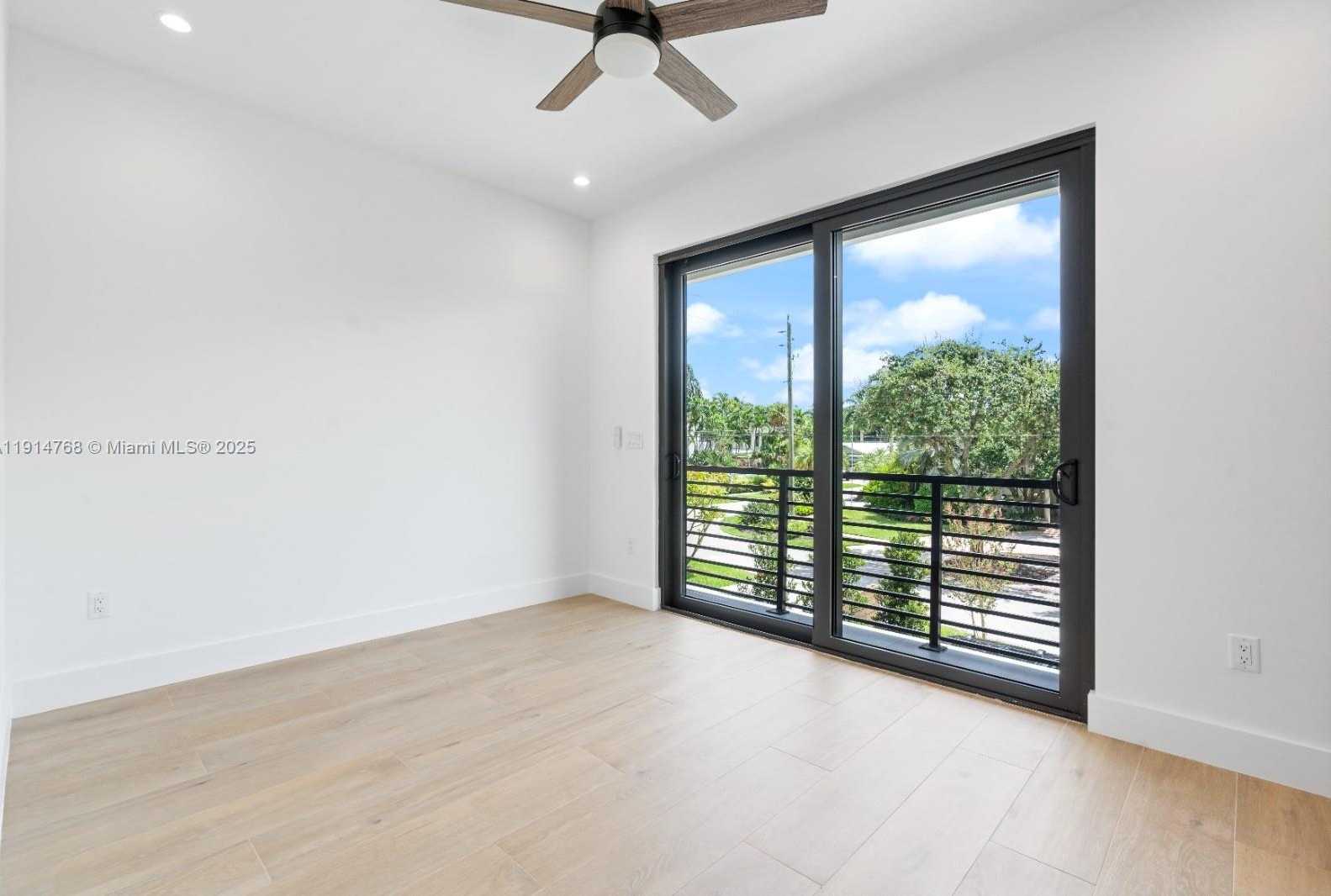 Small Image of 205 NORTH EAST 17TH AVE, Fort Lauderdale Number 3
