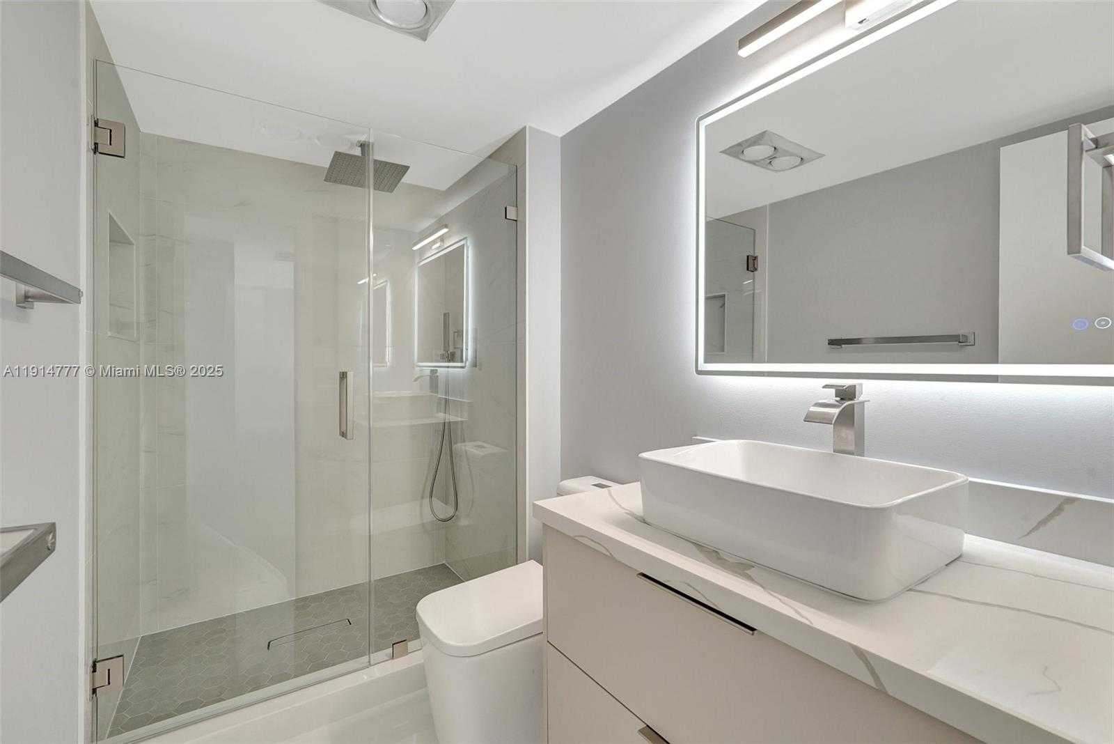 Small Image of 20379 WEST COUNTRY CLUB DR #1233, Aventura Number 15