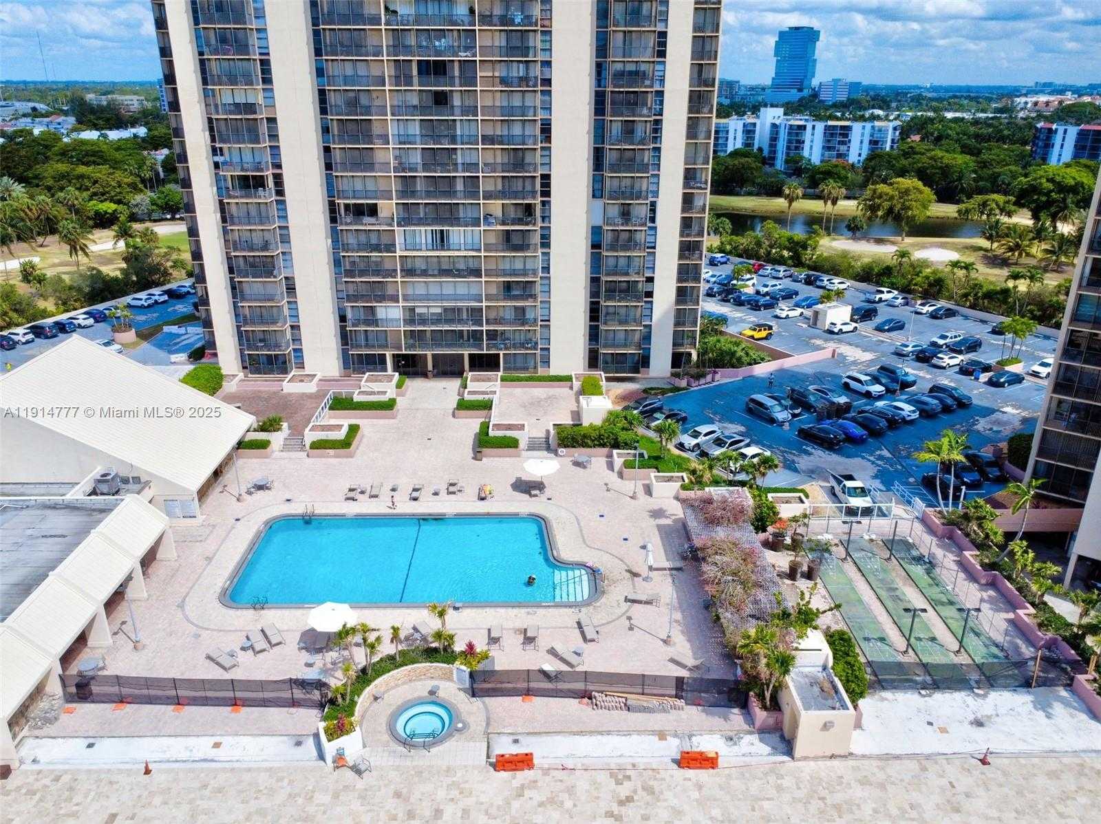 Small Image of 20379 WEST COUNTRY CLUB DR #1233, Aventura Number 23