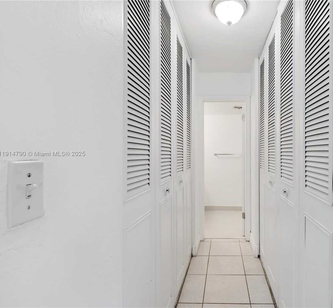 Small Image of 9423 SOUTH WEST 76TH ST #W21, Miami Number 10