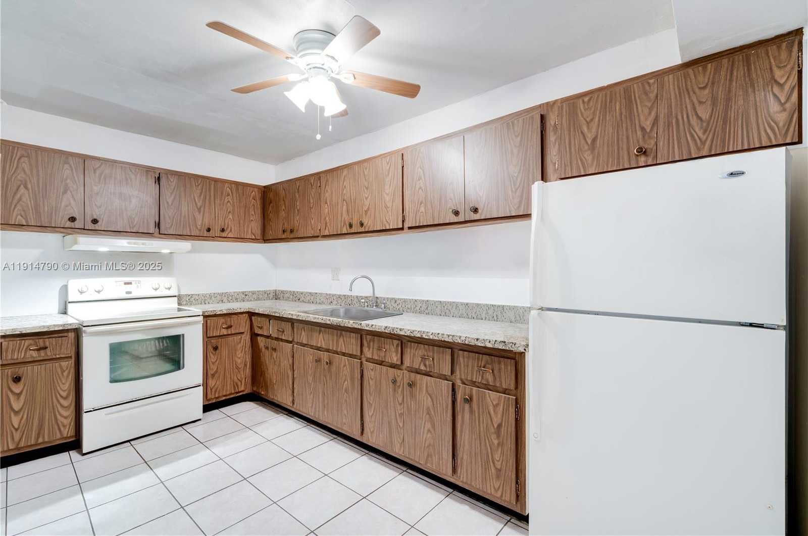 Small Image of 9423 SOUTH WEST 76TH ST #W21, Miami Number 13