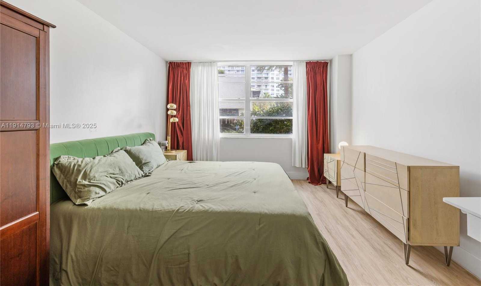 Small Image of 2801 NORTH EAST 183RD ST #108W, Aventura Number 13