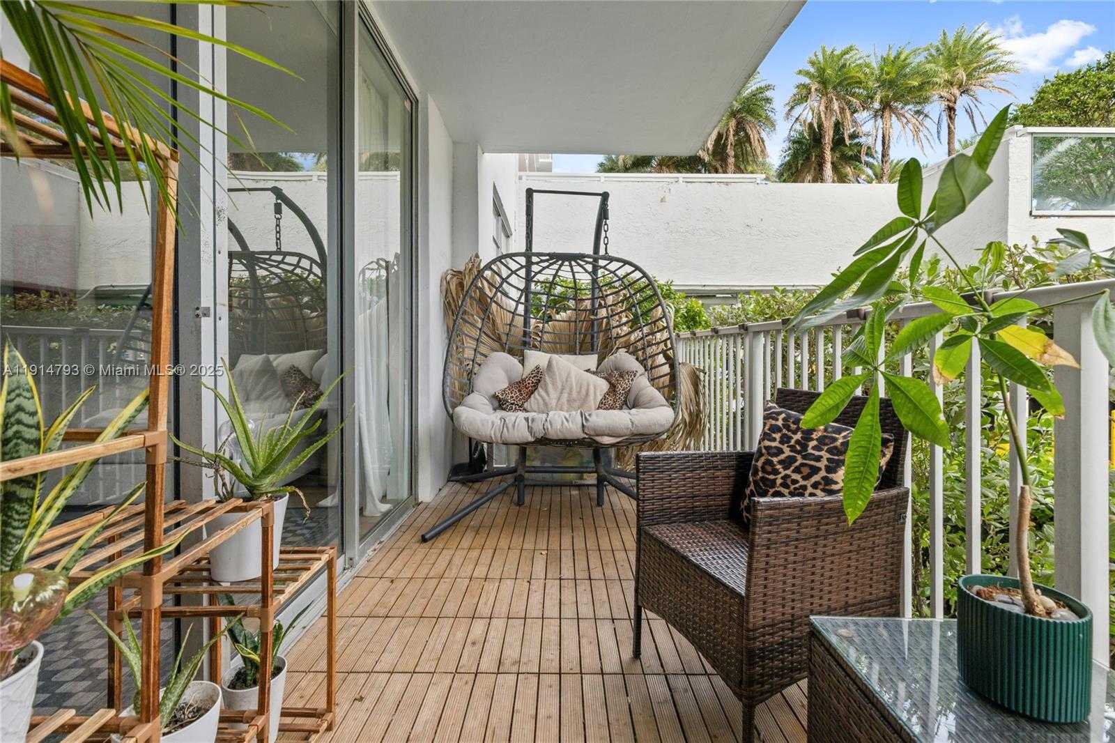 Small Image of 2801 NORTH EAST 183RD ST #108W, Aventura Number 31