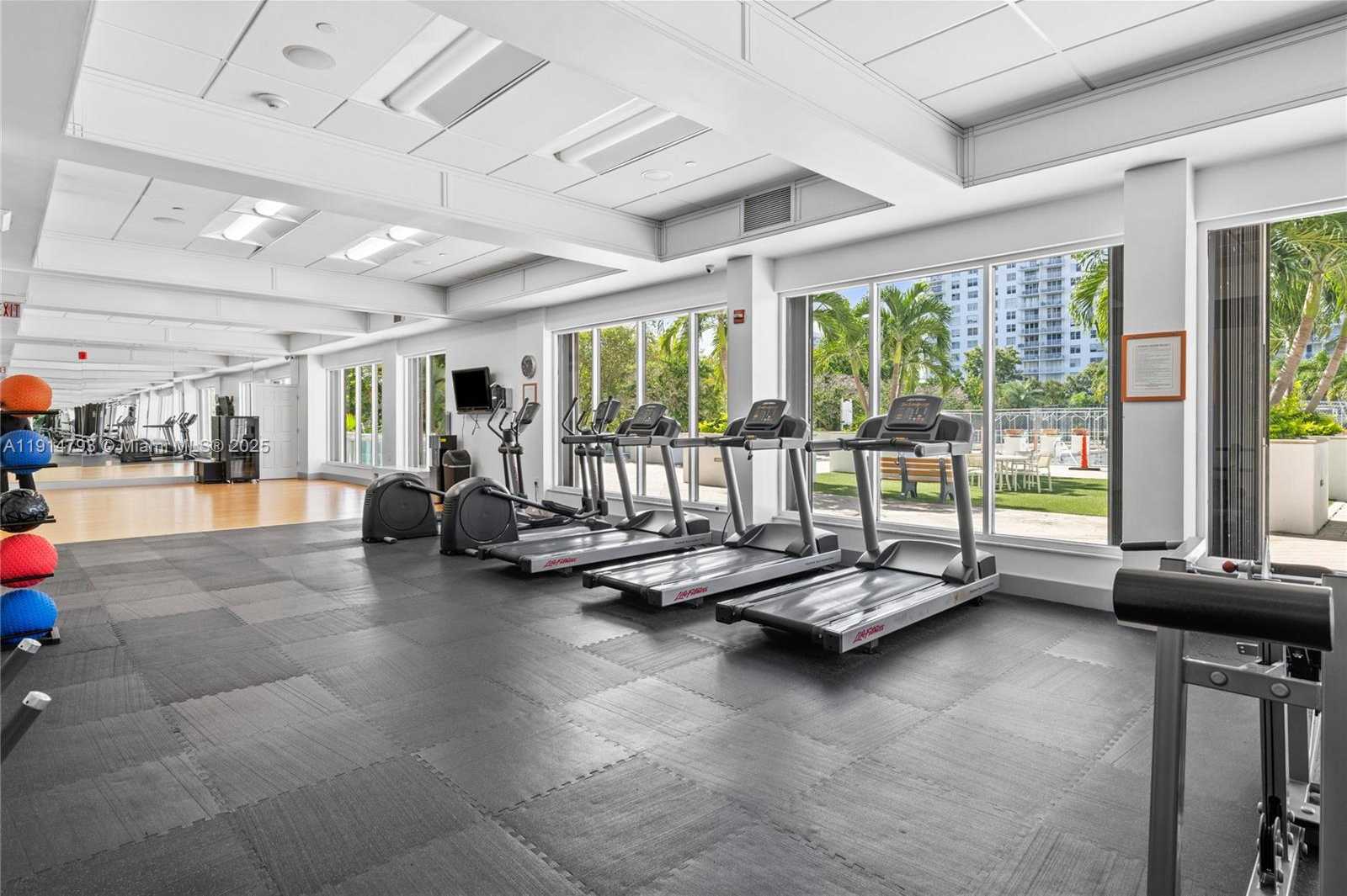 Small Image of 2801 NORTH EAST 183RD ST #108W, Aventura Number 47