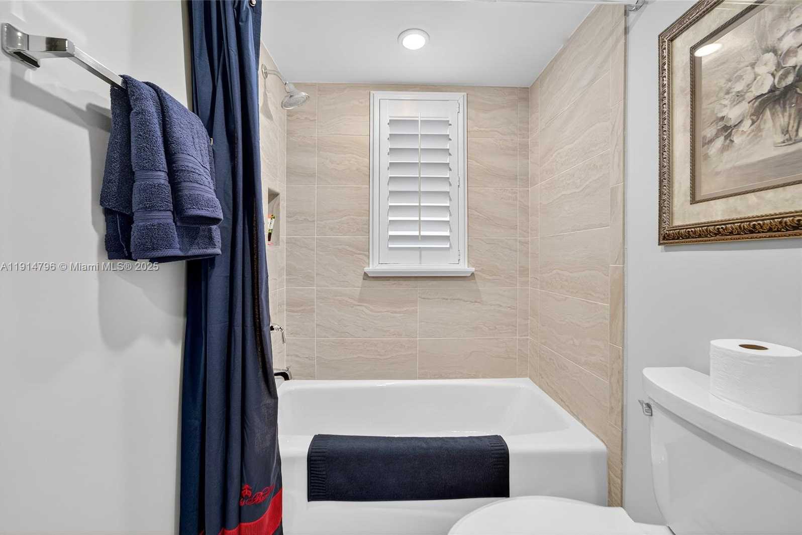 Small Image of 19800 SANDPOINTE BAY DR #802, Tequesta Number 25