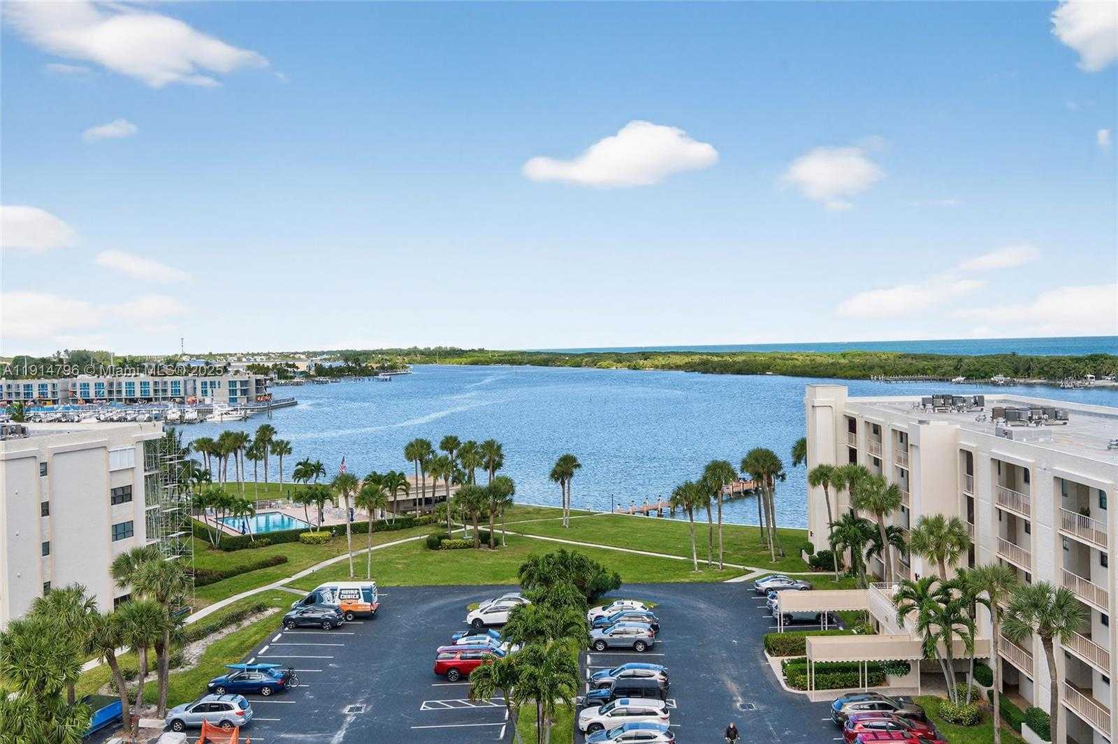 Small Image of 19800 SANDPOINTE BAY DR #802, Tequesta Number 40