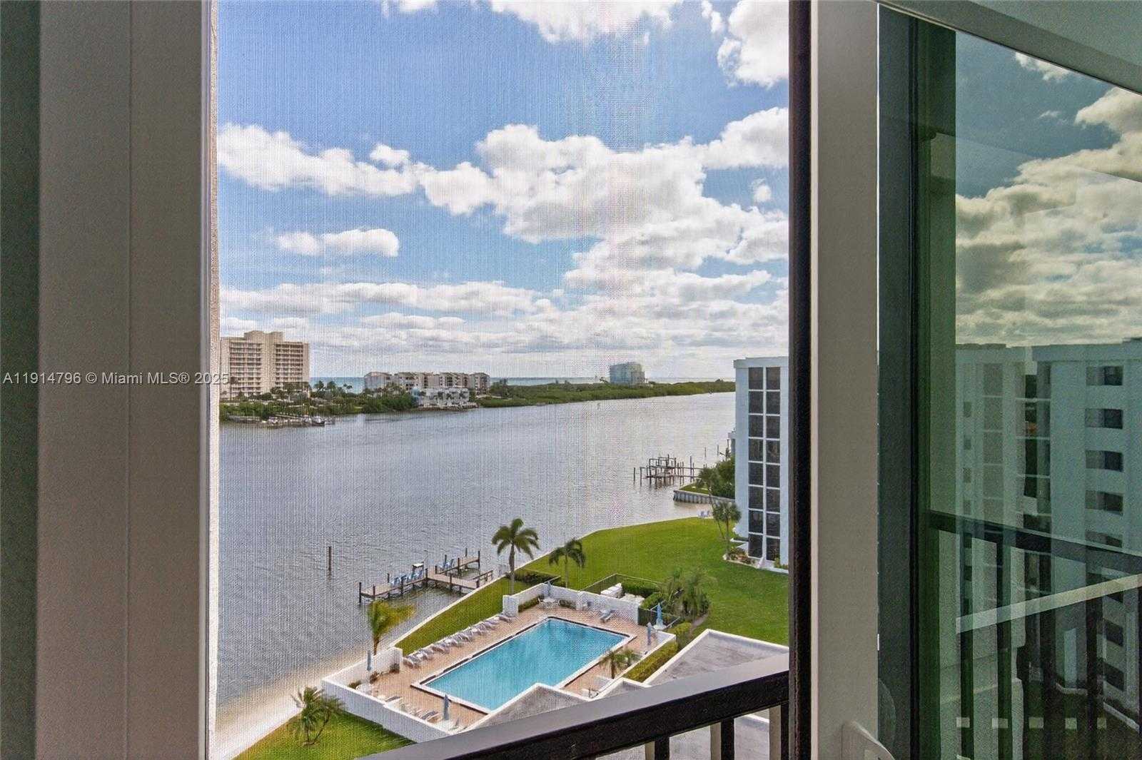 Small Image of 19800 SANDPOINTE BAY DR #802, Tequesta Number 45