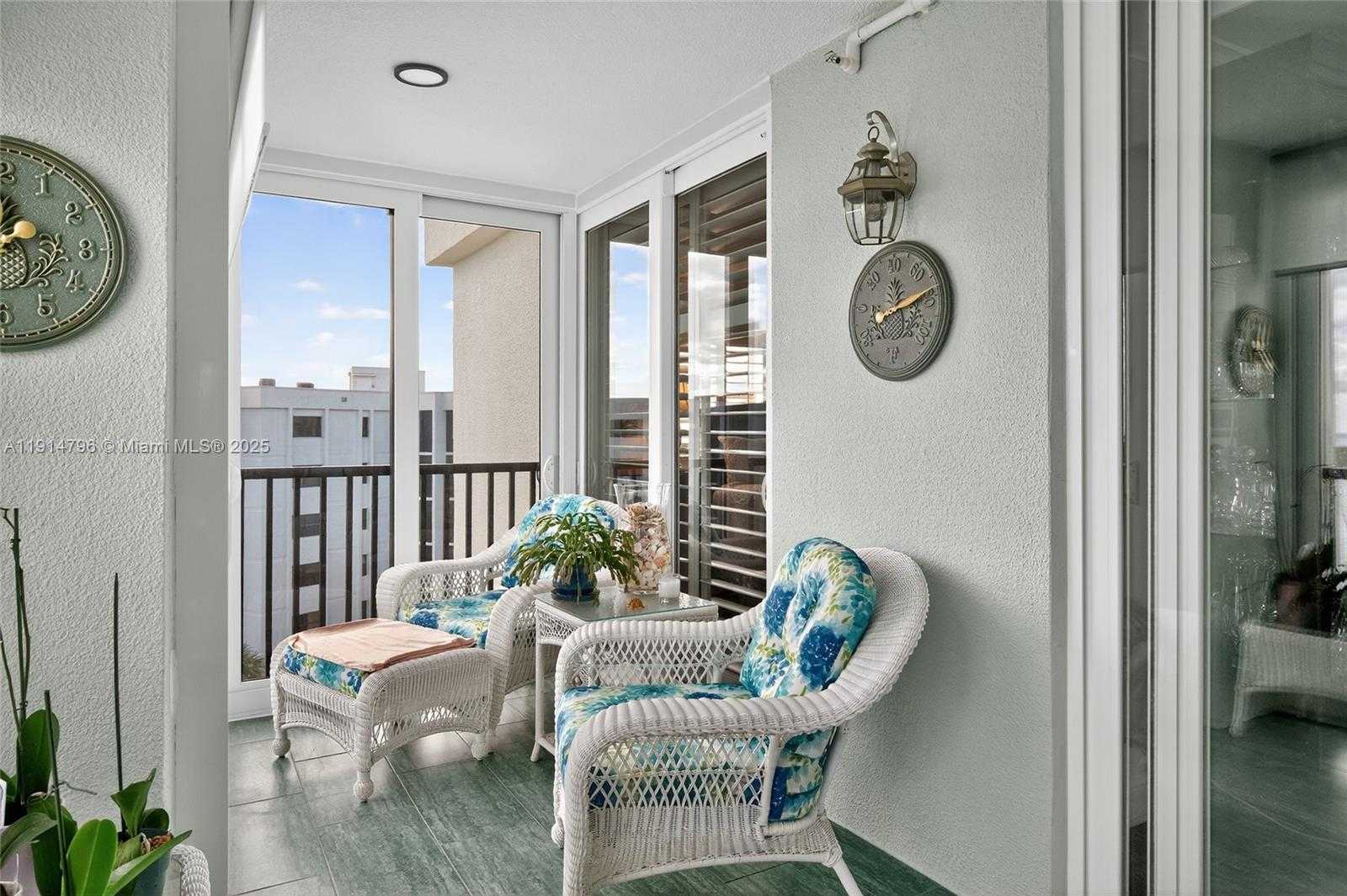 Small Image of 19800 SANDPOINTE BAY DR #802, Tequesta Number 48