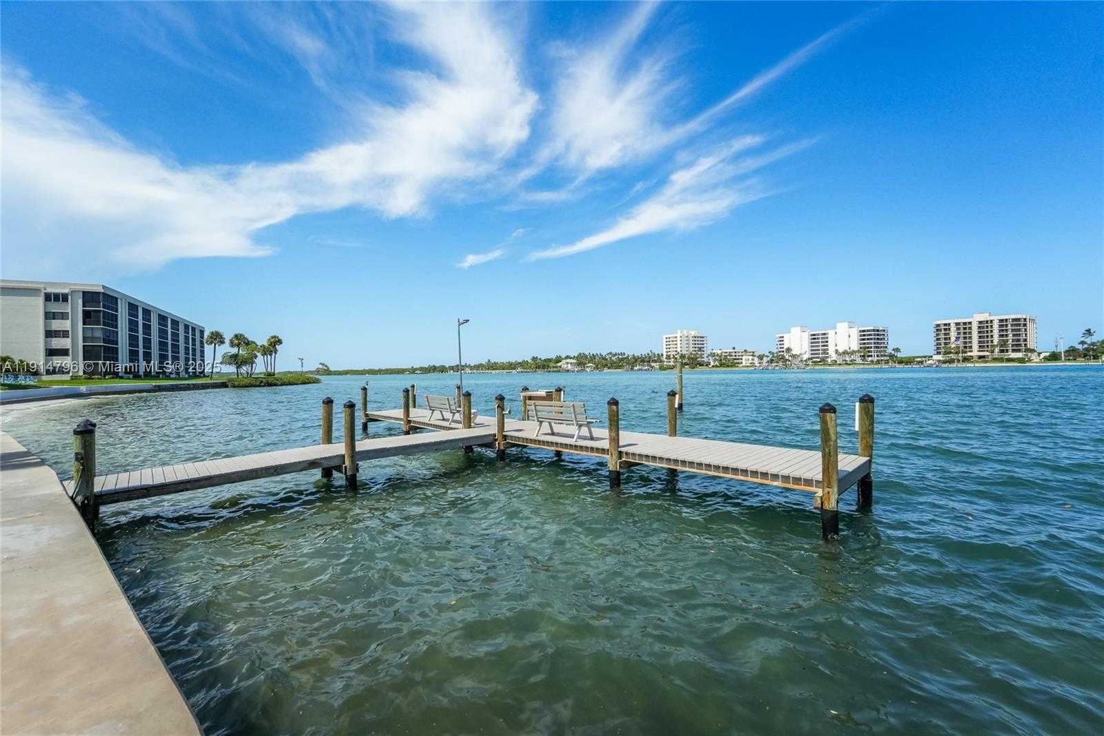 Small Image of 19800 SANDPOINTE BAY DR #802, Tequesta Number 55