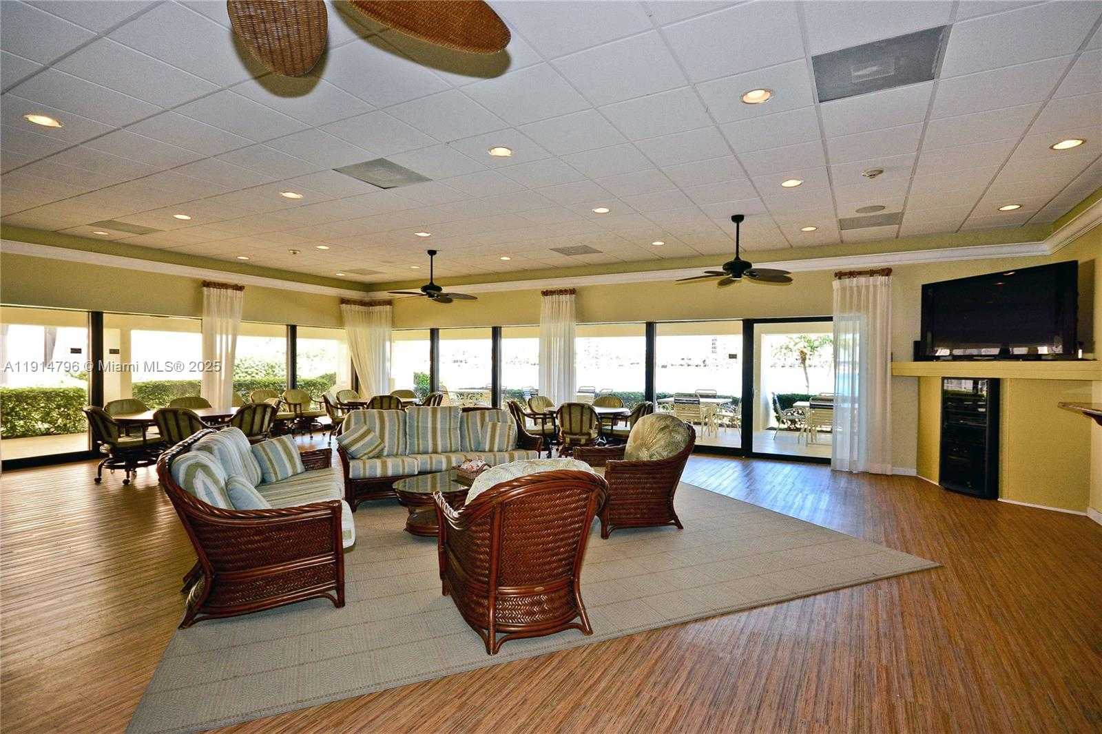 Small Image of 19800 SANDPOINTE BAY DR #802, Tequesta Number 57