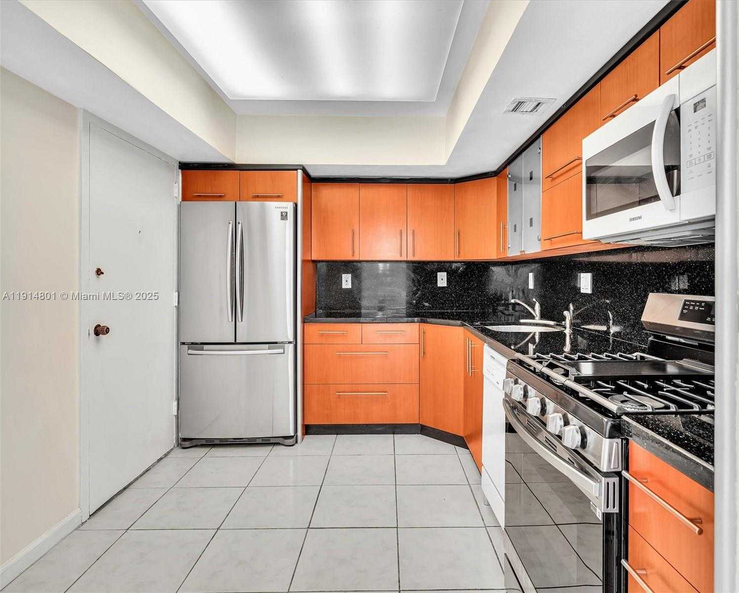 Small Image of 2030 SOUTH OCEAN DR #2024, Hallandale Beach Number 10