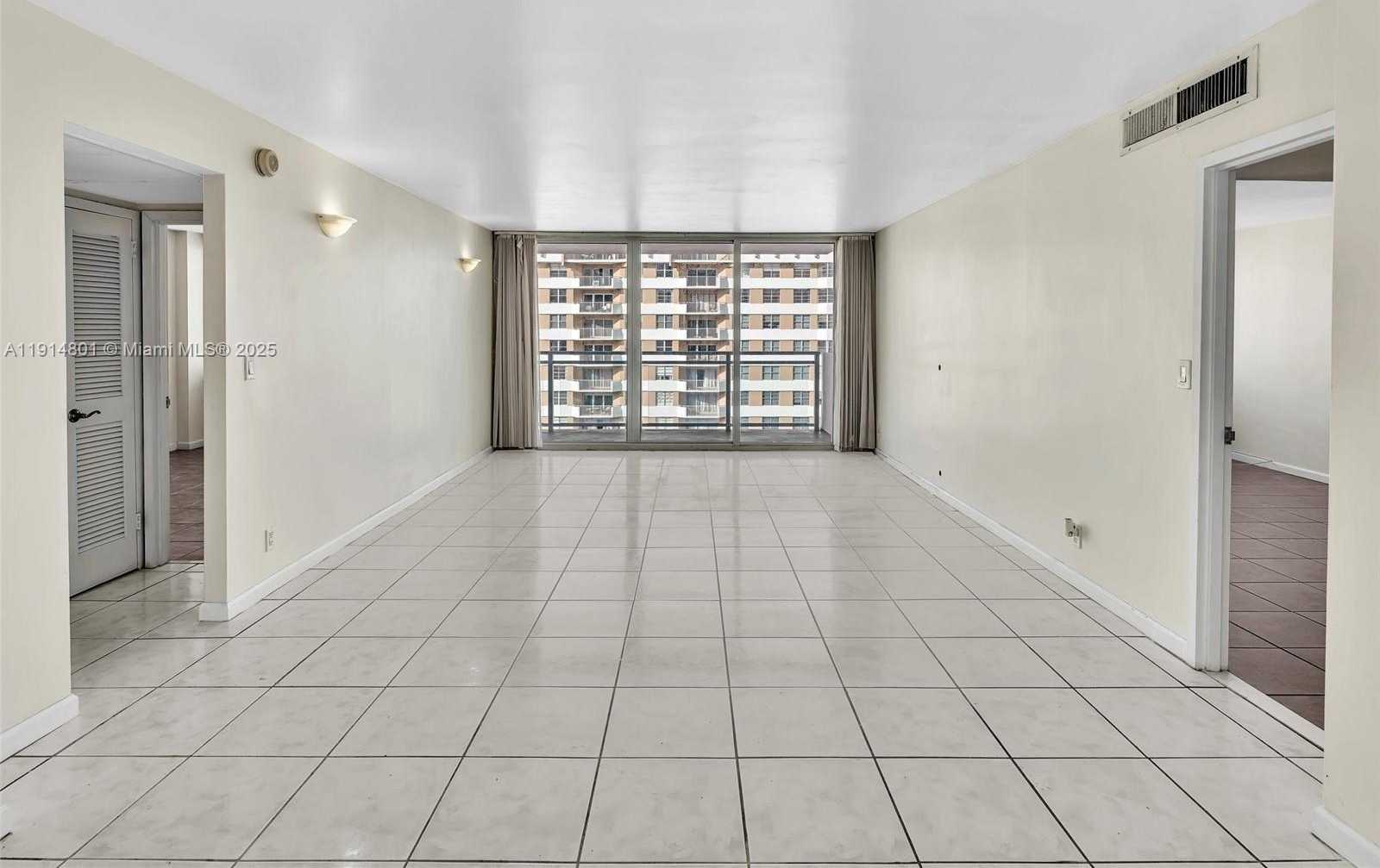 Small Image of 2030 SOUTH OCEAN DR #2024, Hallandale Beach Number 33