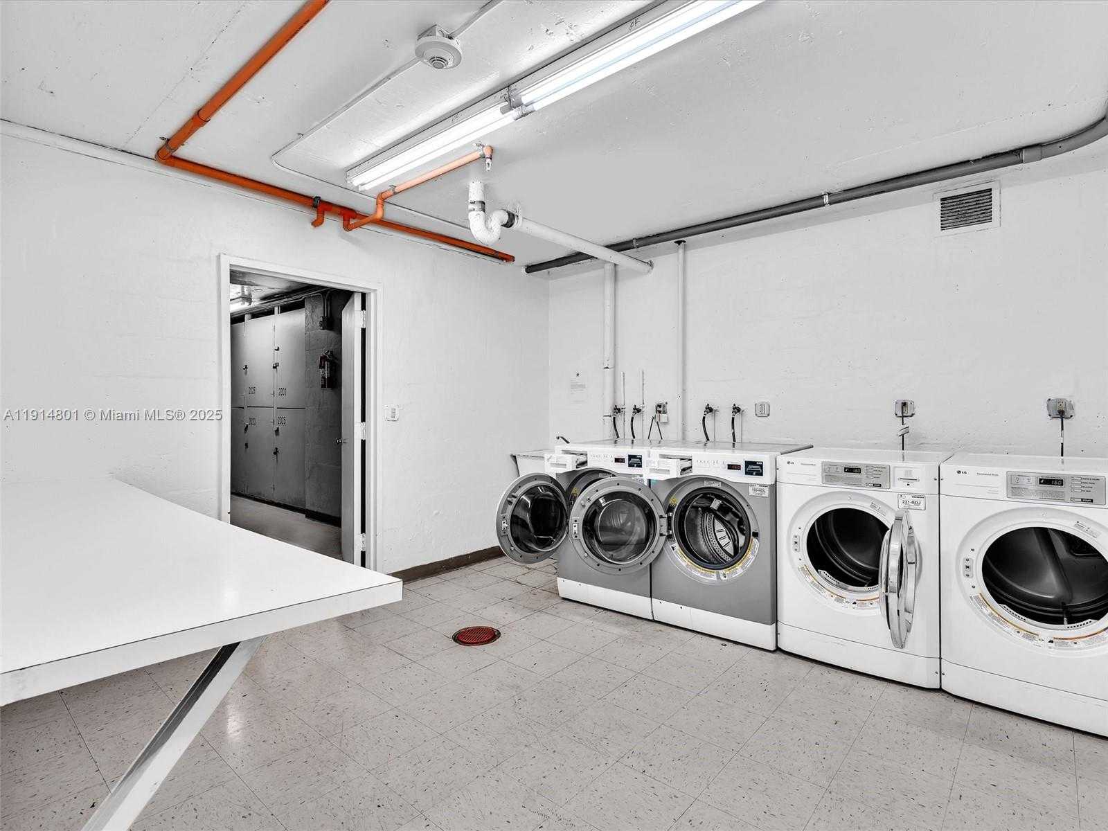 Small Image of 2030 SOUTH OCEAN DR #2024, Hallandale Beach Number 36