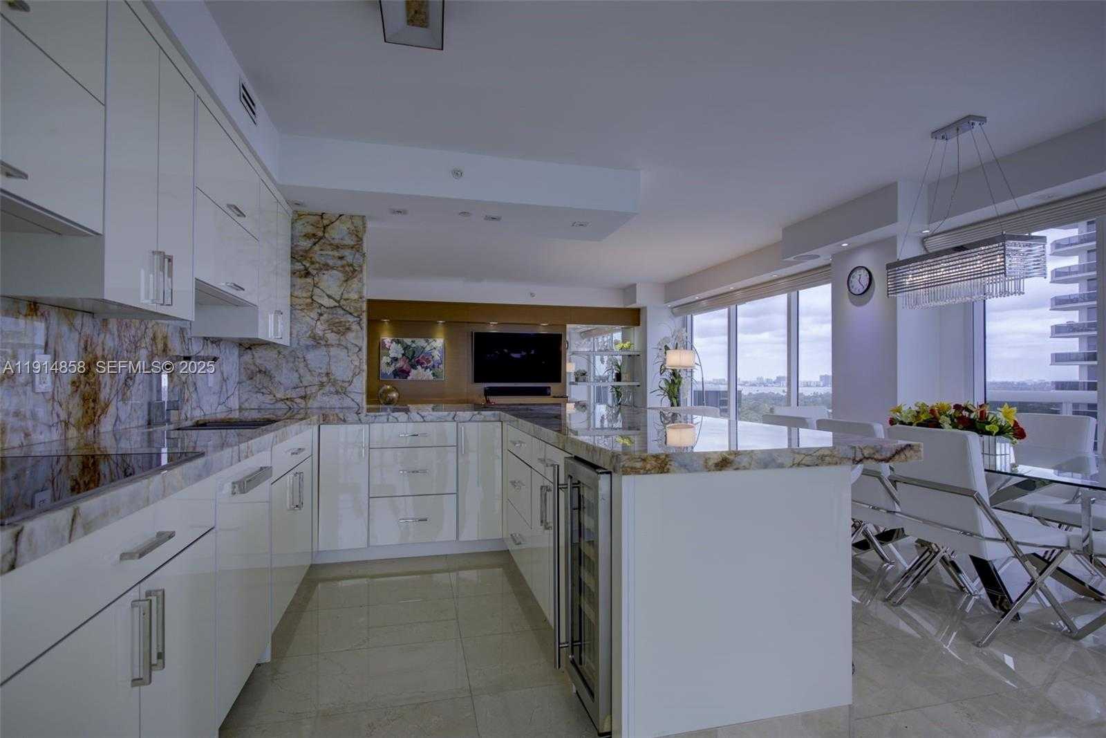 Small Image of 4775 COLLINS AVE #1601, Miami Beach Number 10
