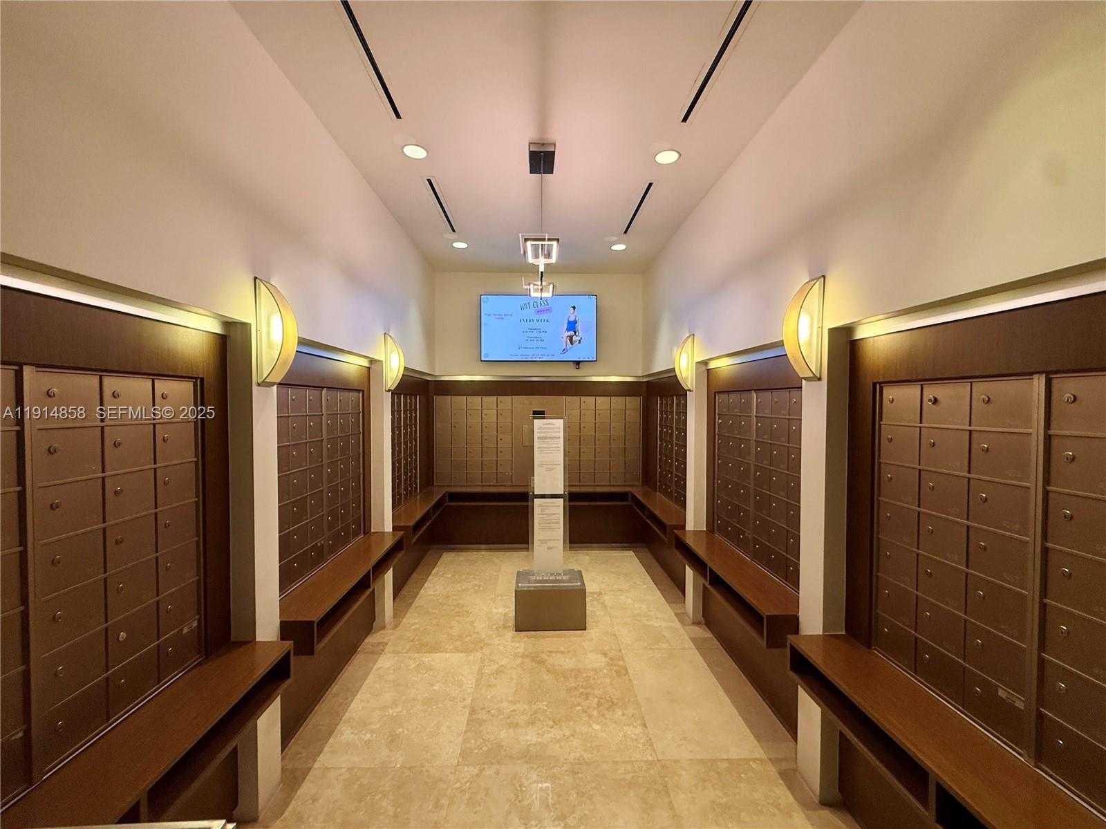 Small Image of 4775 COLLINS AVE #1601, Miami Beach Number 37