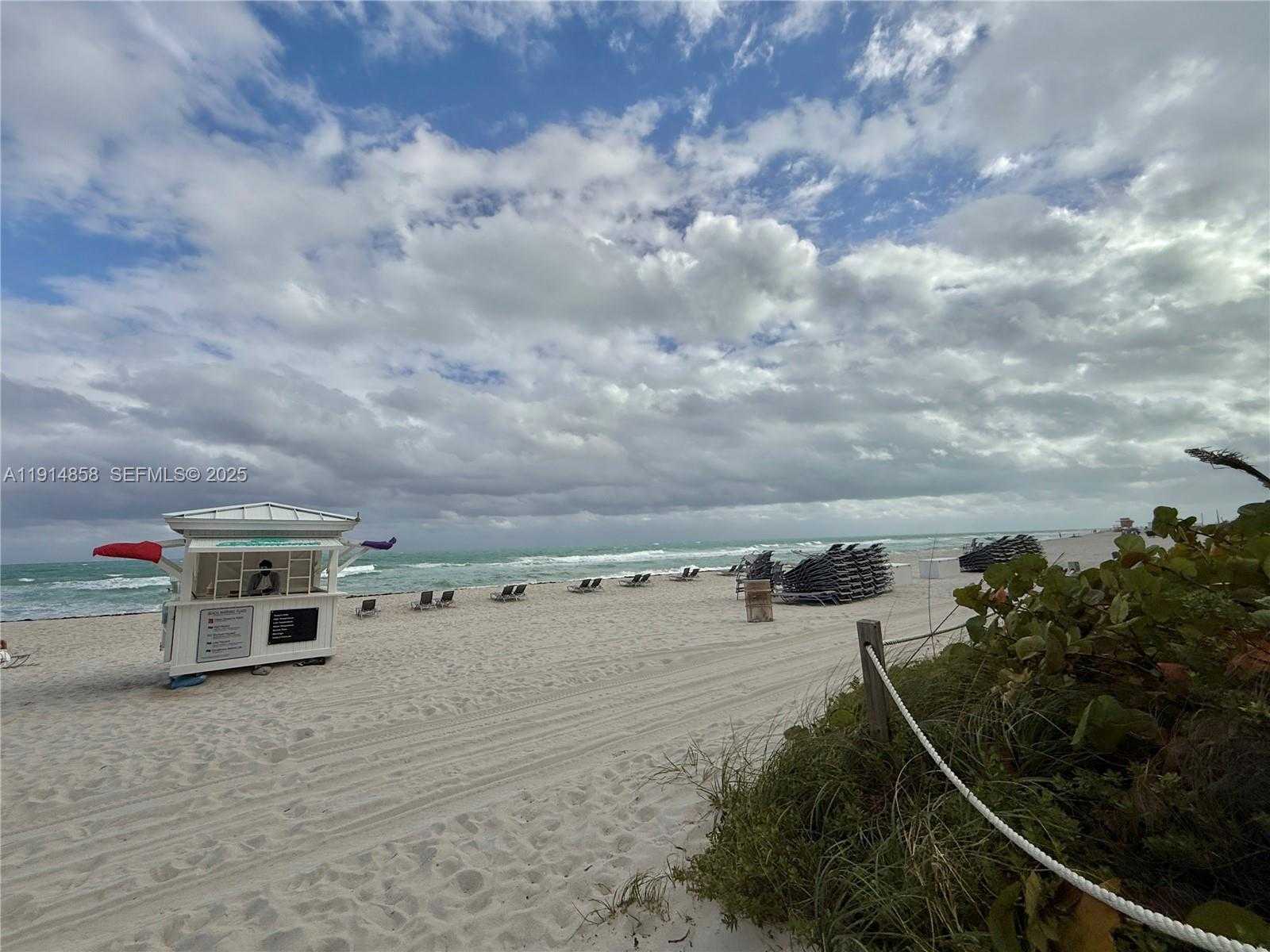 Small Image of 4775 COLLINS AVE #1601, Miami Beach Number 39