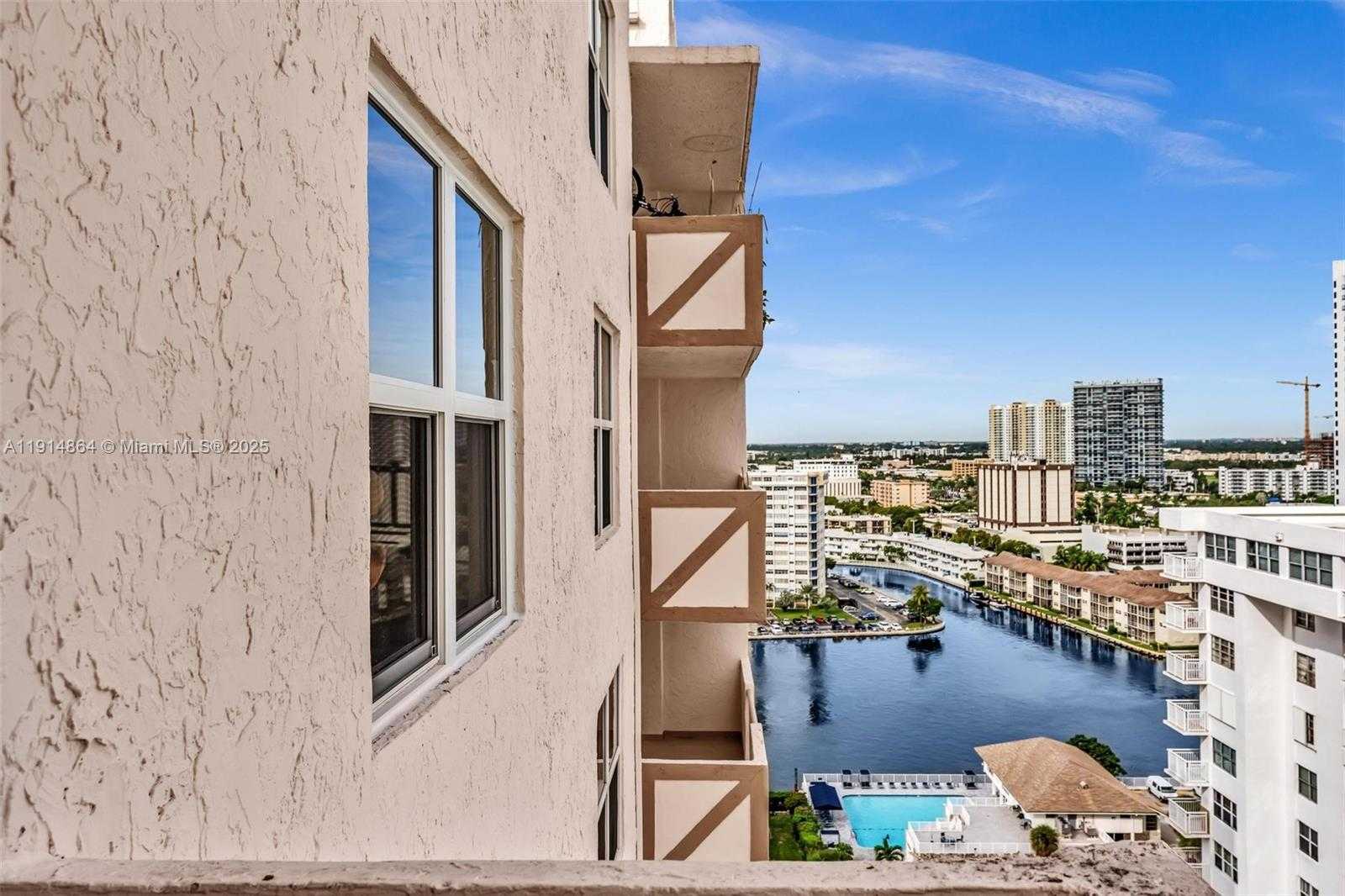 Small Image of 1865 SOUTH OCEAN DR #19E, Hallandale Beach Number 25