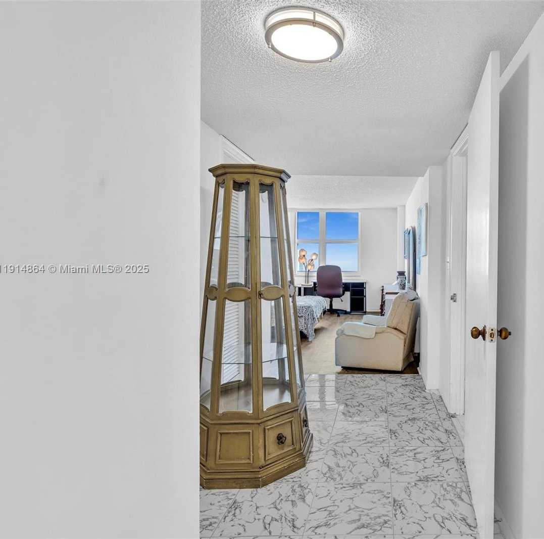 Small Image of 1865 SOUTH OCEAN DR #19E, Hallandale Beach Number 33