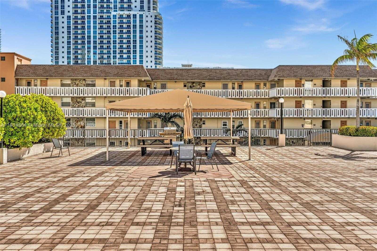 Small Image of 1865 SOUTH OCEAN DR #19E, Hallandale Beach Number 50