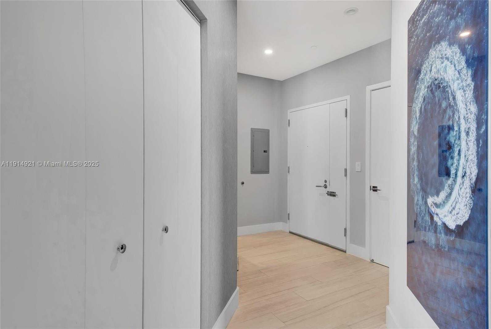 Small Image of 1300 SOUTH MIAMI AVE #PH5001, Miami Number 13