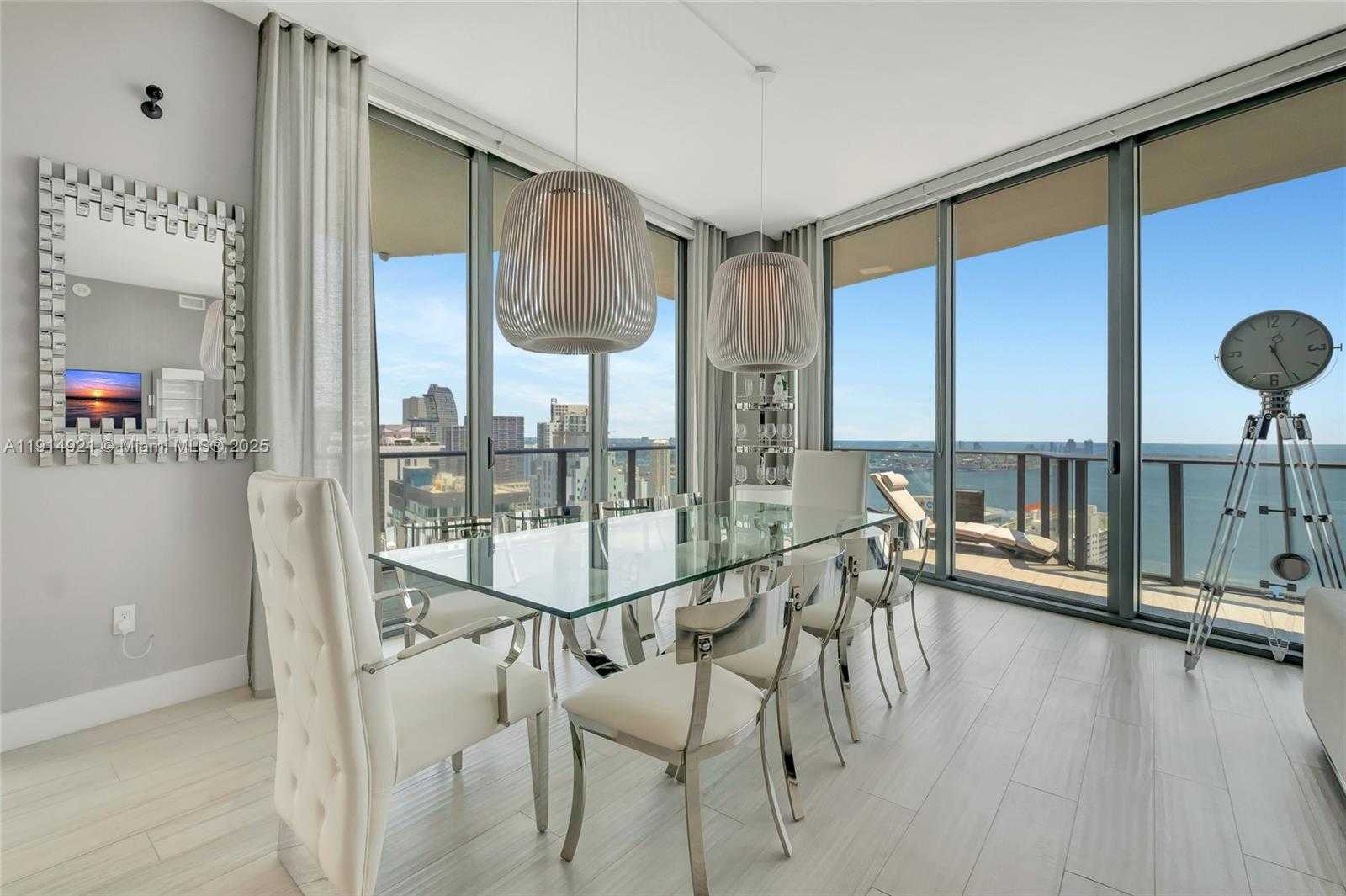 Small Image of 1300 SOUTH MIAMI AVE #PH5001, Miami Number 17