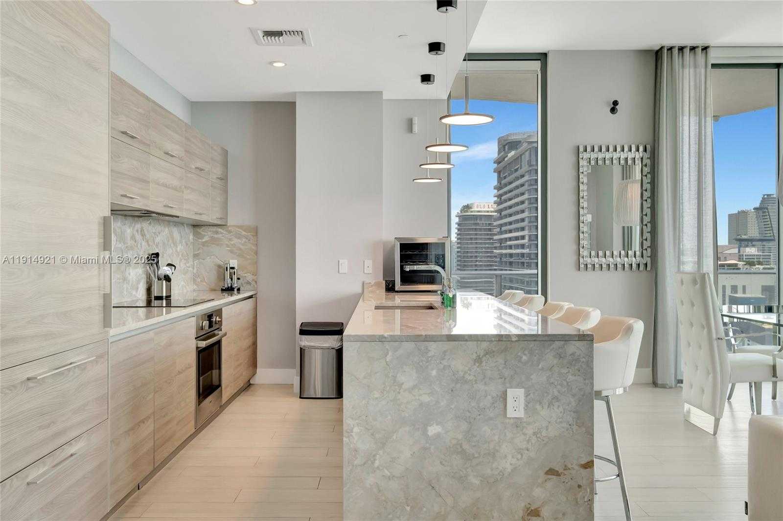 Small Image of 1300 SOUTH MIAMI AVE #PH5001, Miami Number 22