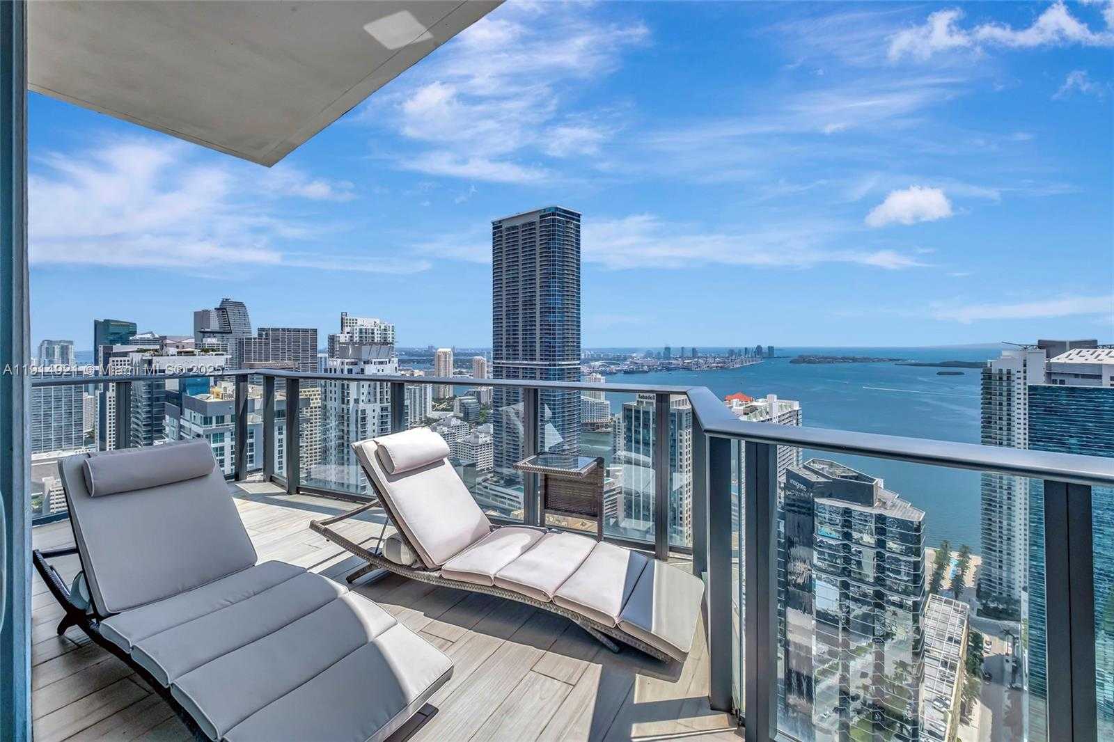 Small Image of 1300 SOUTH MIAMI AVE #PH5001, Miami Number 3