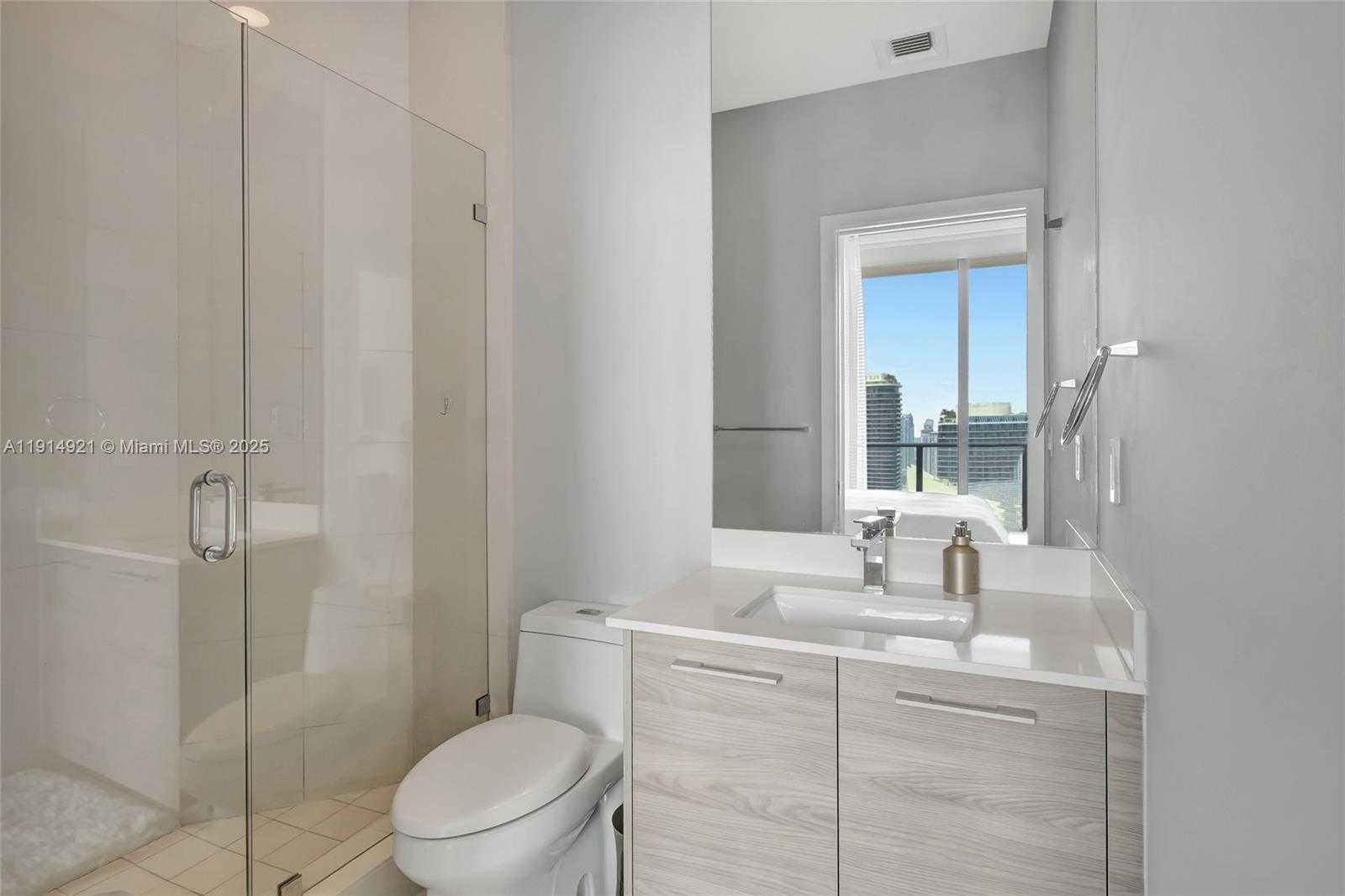 Small Image of 1300 SOUTH MIAMI AVE #PH5001, Miami Number 32