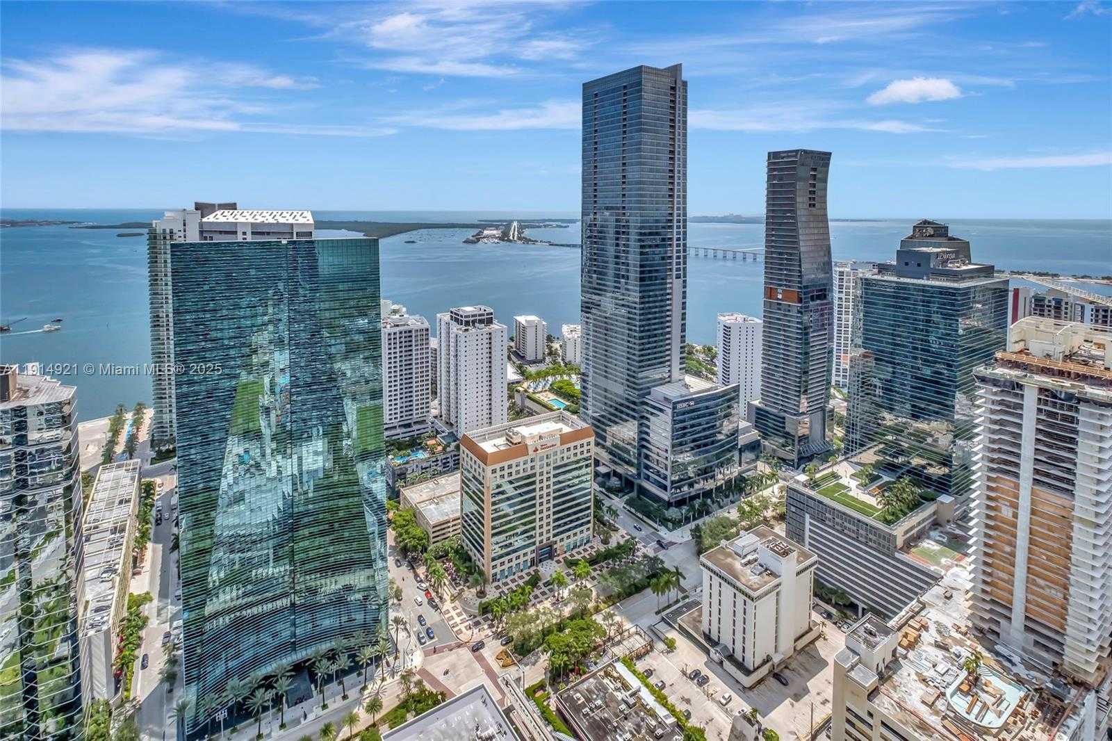 Small Image of 1300 SOUTH MIAMI AVE #PH5001, Miami Number 45