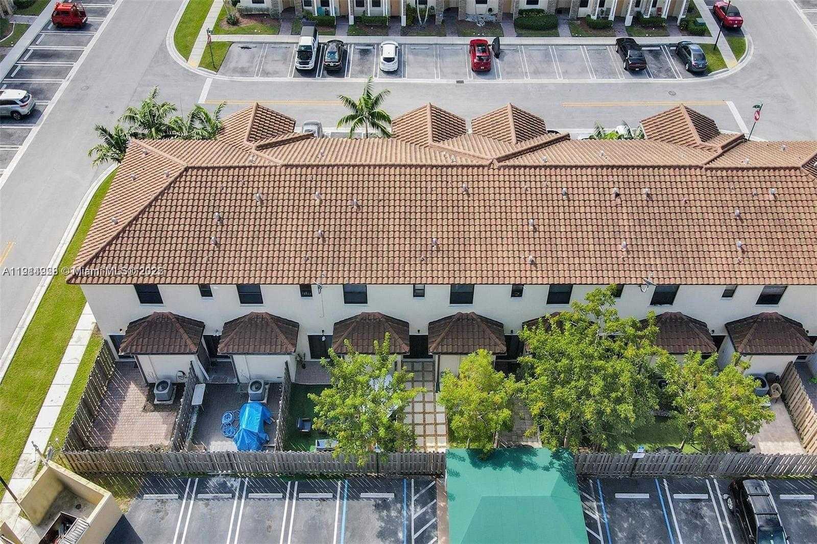 Small Image of 3217 SOUTH EAST 4TH ST, Homestead Number 6