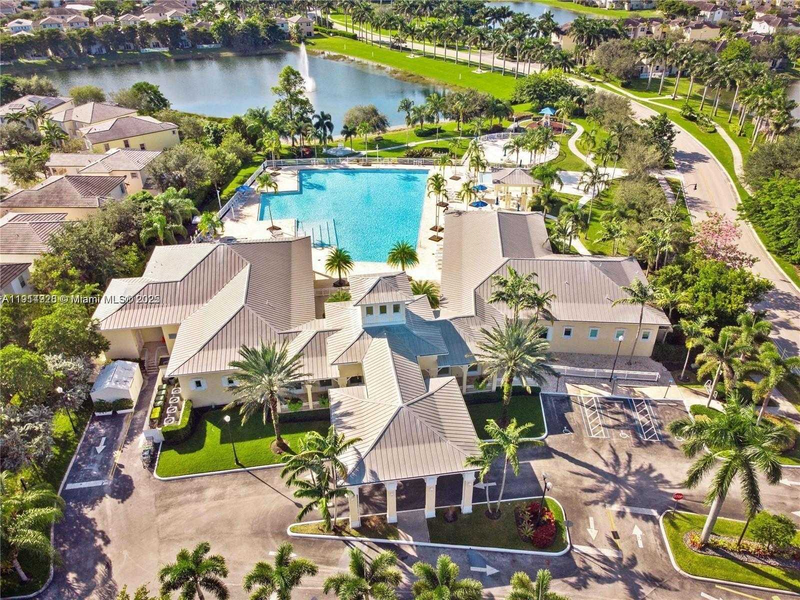 Small Image of 3217 SOUTH EAST 4TH ST, Homestead Number 8