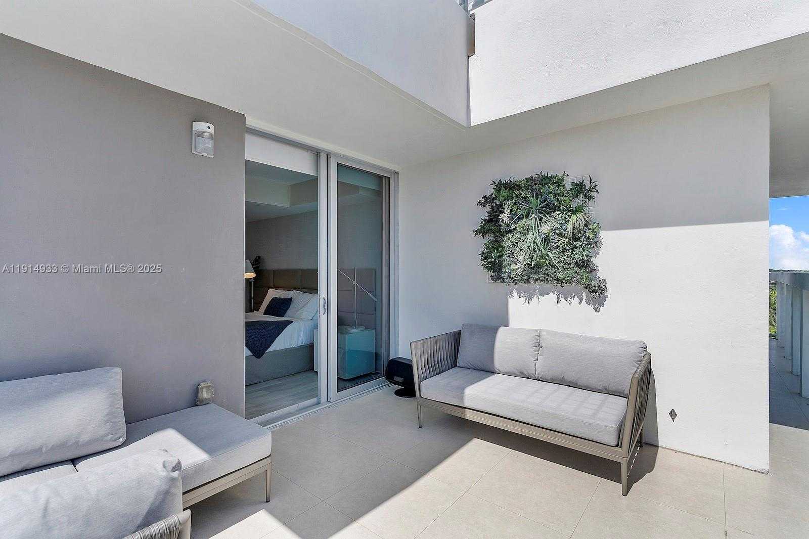 Small Image of 1150 101ST ST #701, Bay Harbor Islands Number 42