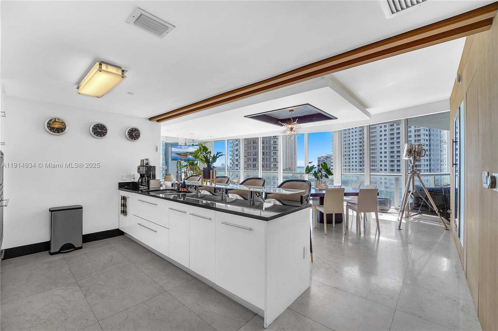 Small Image of 465 BRICKELL AVE #1001, Miami Number 15