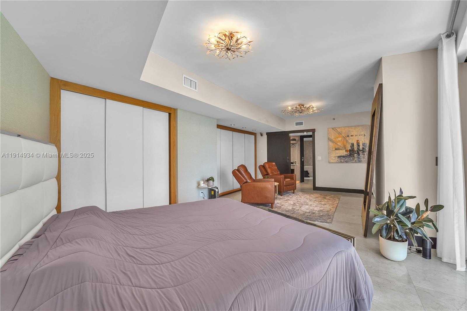 Small Image of 465 BRICKELL AVE #1001, Miami Number 24