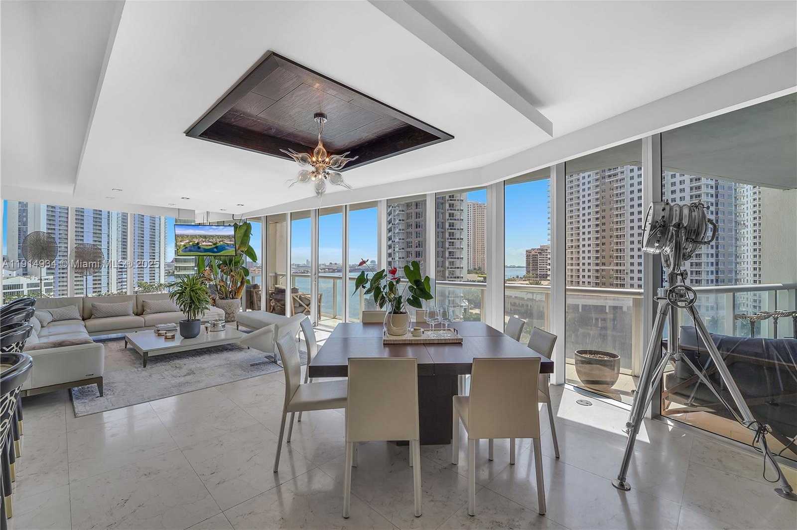 Small Image of 465 BRICKELL AVE #1001, Miami Number 5