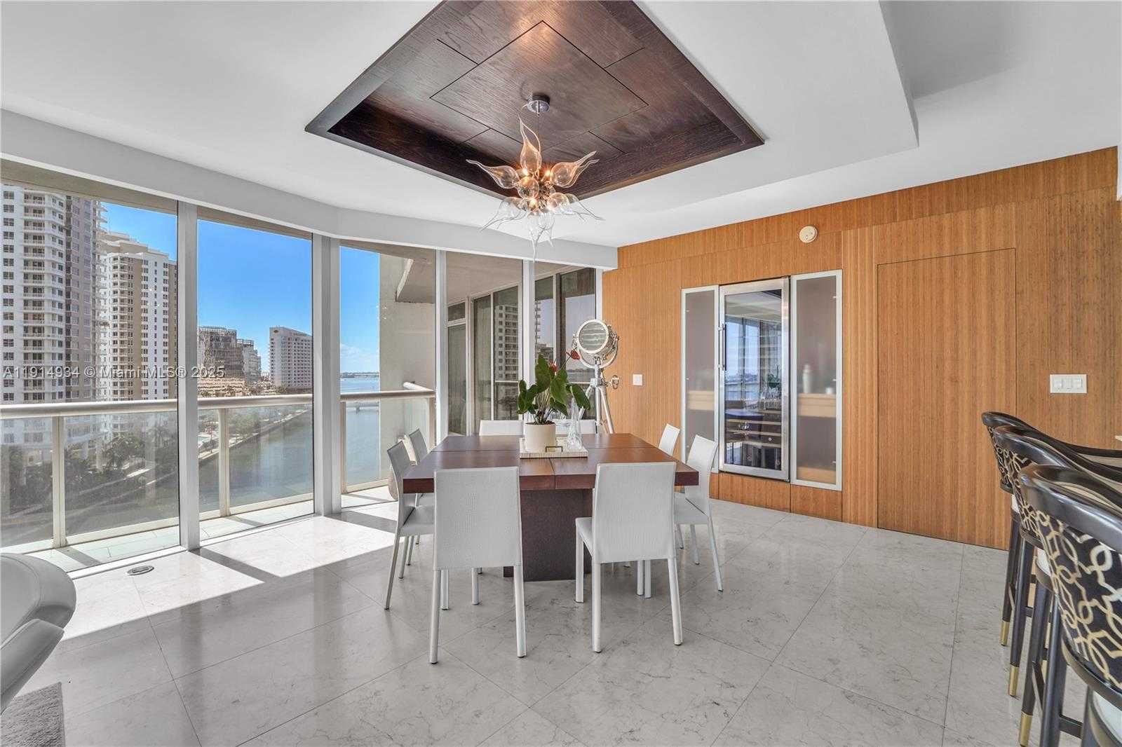 Small Image of 465 BRICKELL AVE #1001, Miami Number 7