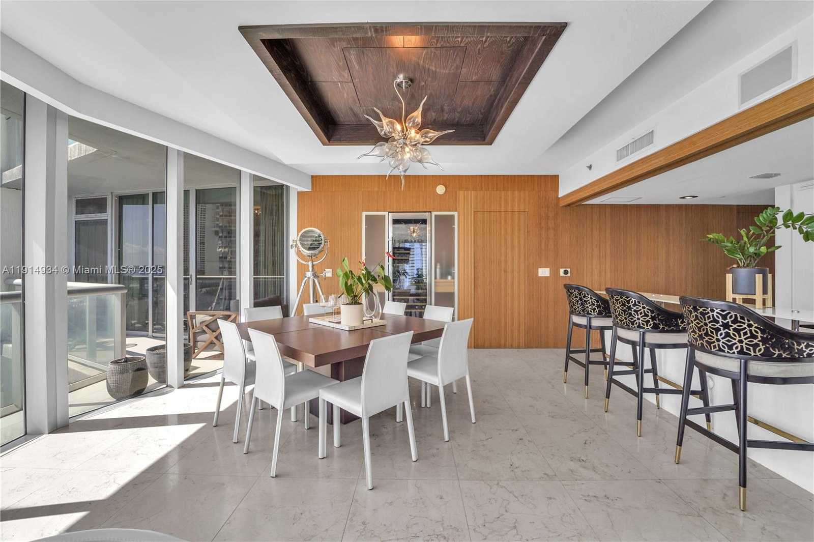 Small Image of 465 BRICKELL AVE #1001, Miami Number 8