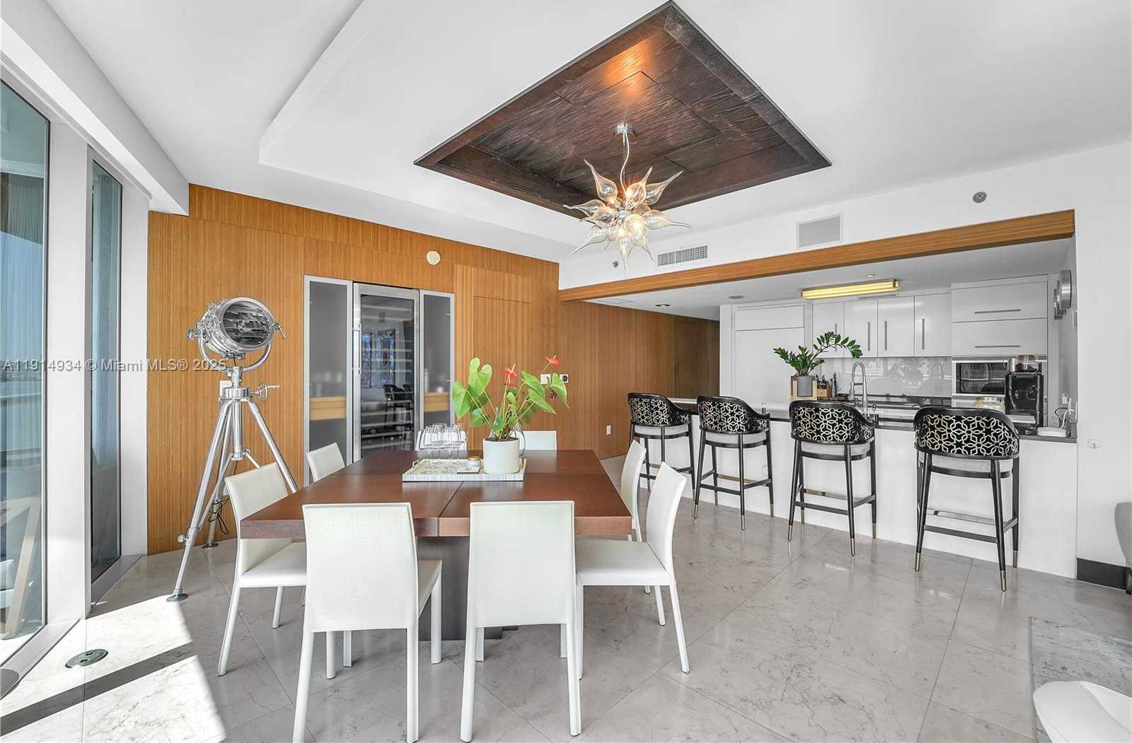 Small Image of 465 BRICKELL AVE #1001, Miami Number 9