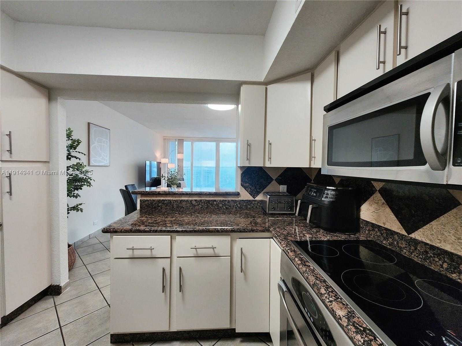 Small Image of 3505 SOUTH OCEAN DR #1202, Hollywood Number 11