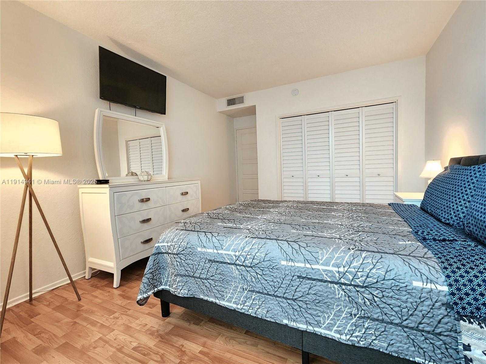 Small Image of 3505 SOUTH OCEAN DR #1202, Hollywood Number 22