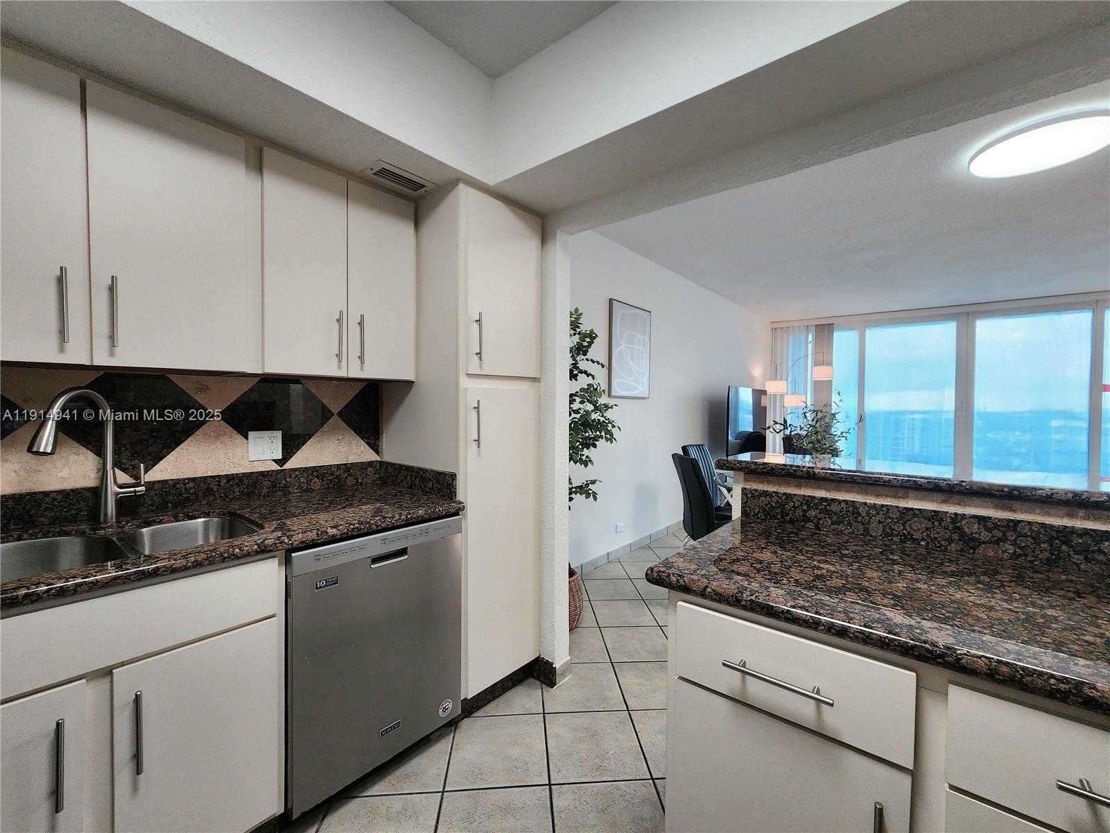 Small Image of 3505 SOUTH OCEAN DR #1202, Hollywood Number 3