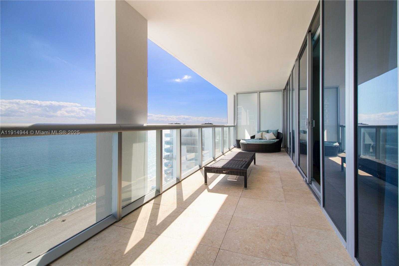 Small Image of 6799 COLLINS AVE #LPH04, Miami Beach Number 11