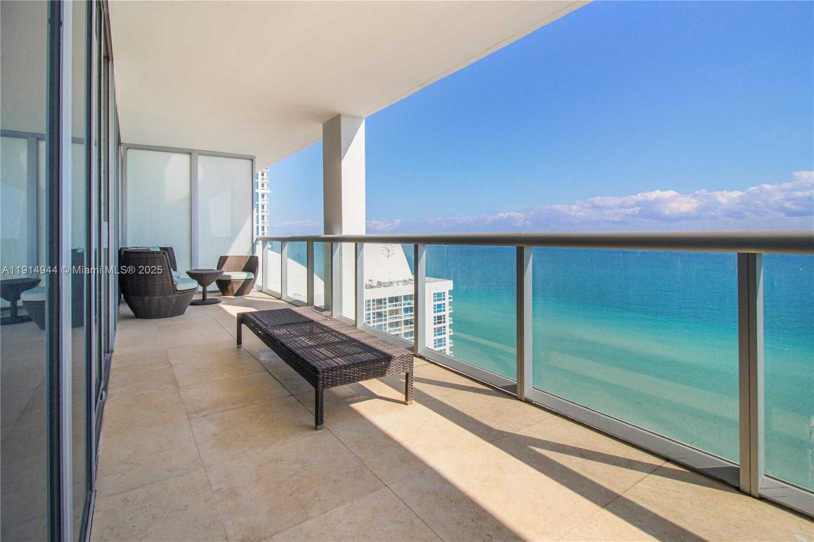 Small Image of 6799 COLLINS AVE #LPH04, Miami Beach Number 15