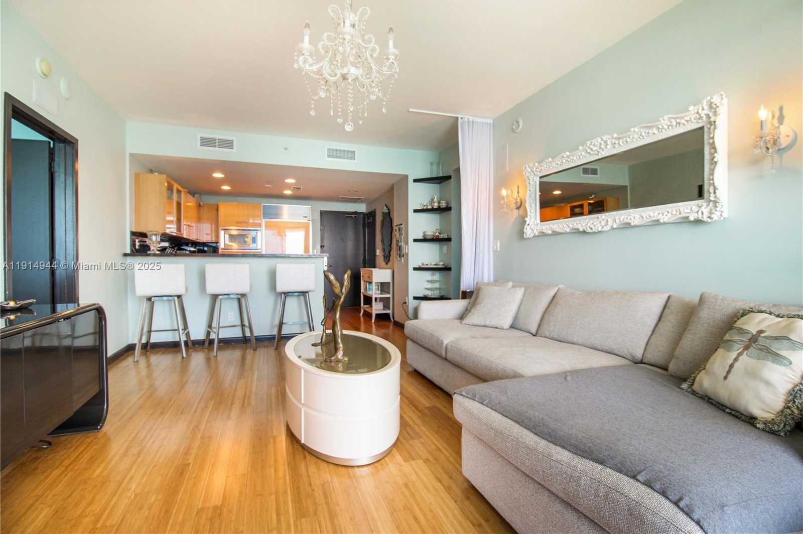 Small Image of 6799 COLLINS AVE #LPH04, Miami Beach Number 17